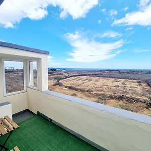 https://apartamento-en-mala-con-vista-al-mar.in-canary-islands.com